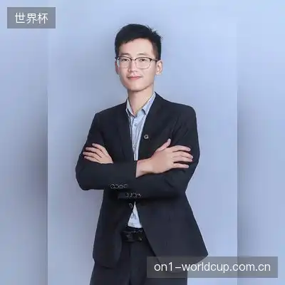 龙月嘉